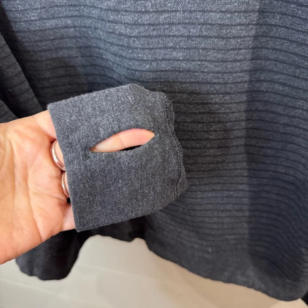 Lululemon REVERSIBLE Double Up Heather Gray Long Sleeve Turtleneck Top Size 14